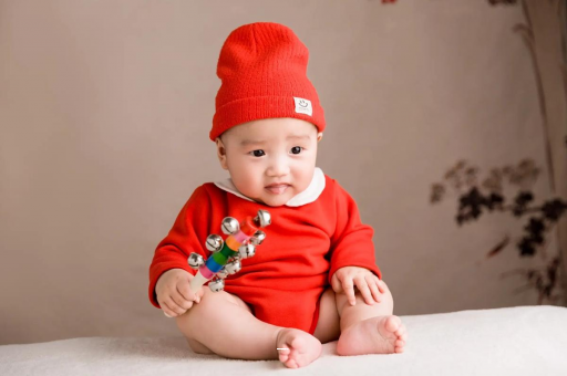 涉县宝宝几个月戴银手镯好 涉县宝宝几个月戴银手镯好