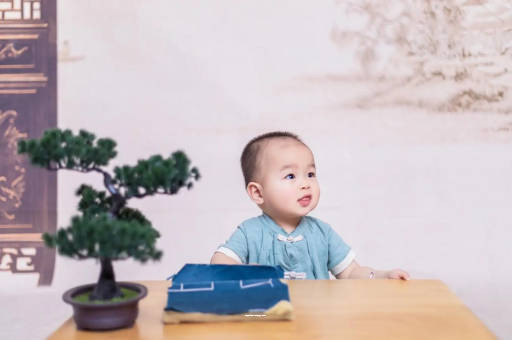 涉县满月宝宝放屁臭 涉县满月宝宝放屁臭